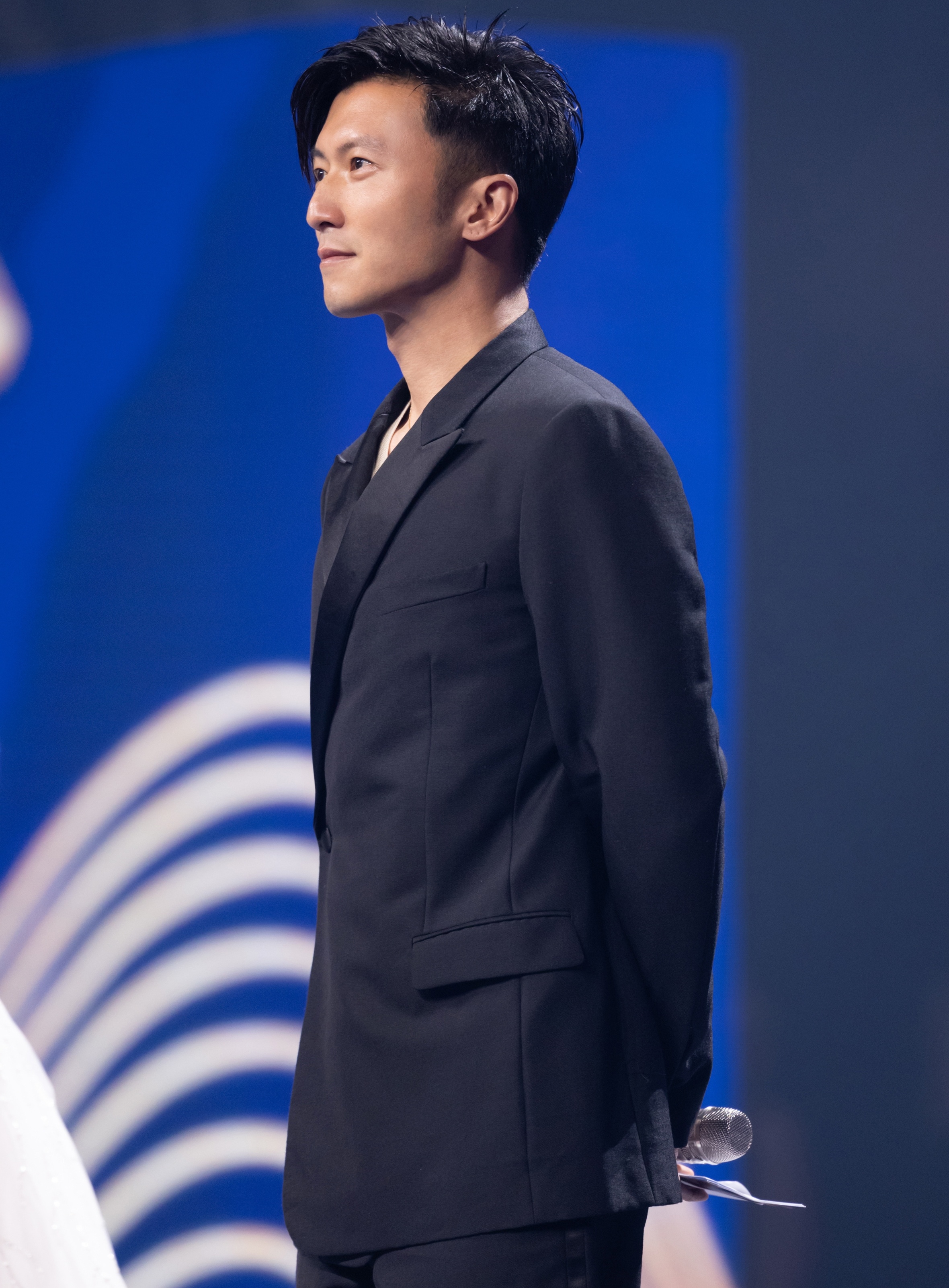 Ta Dinh Phong Vuong Phi anh 7