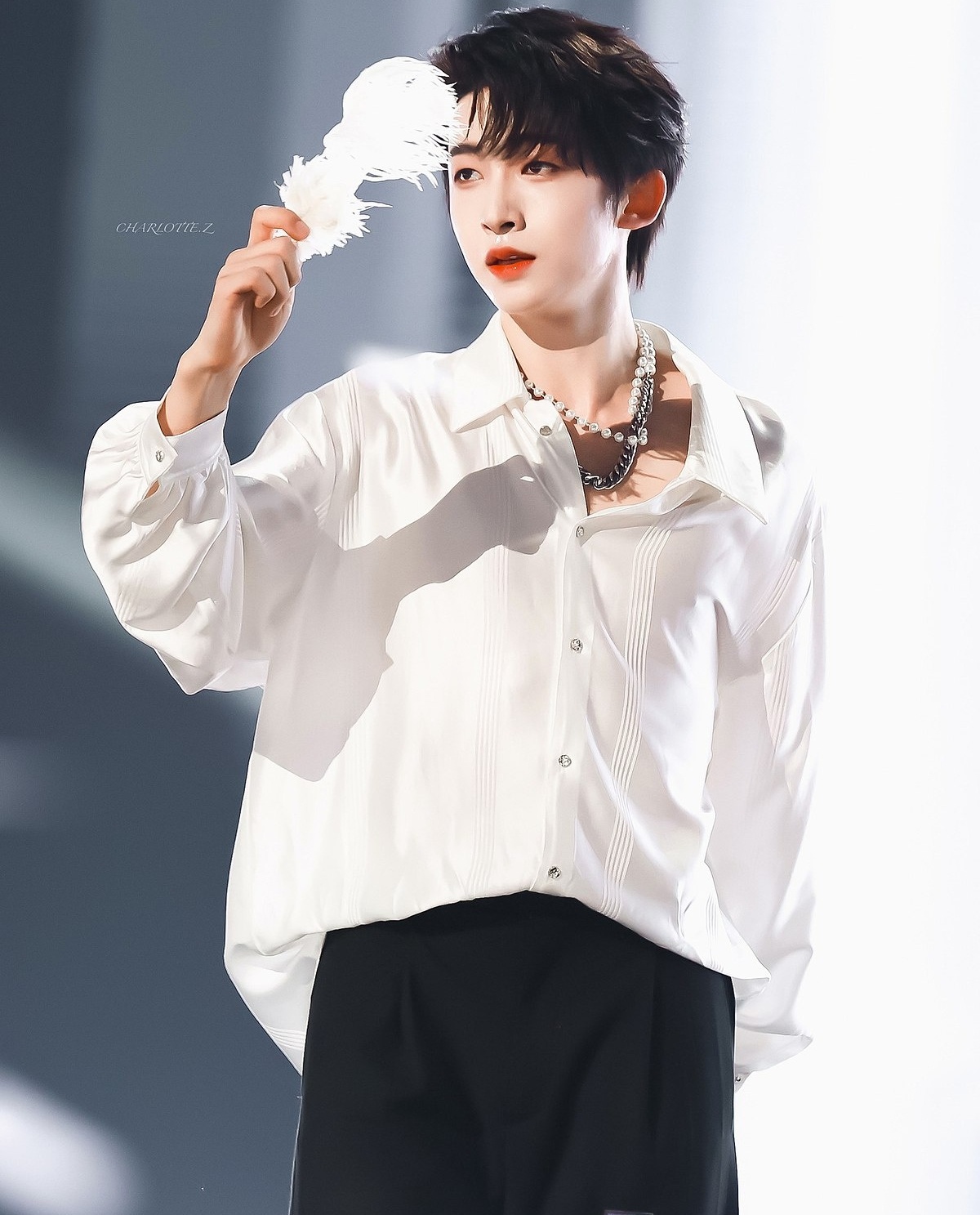 Cuc Tinh Y trang diem dam anh 3