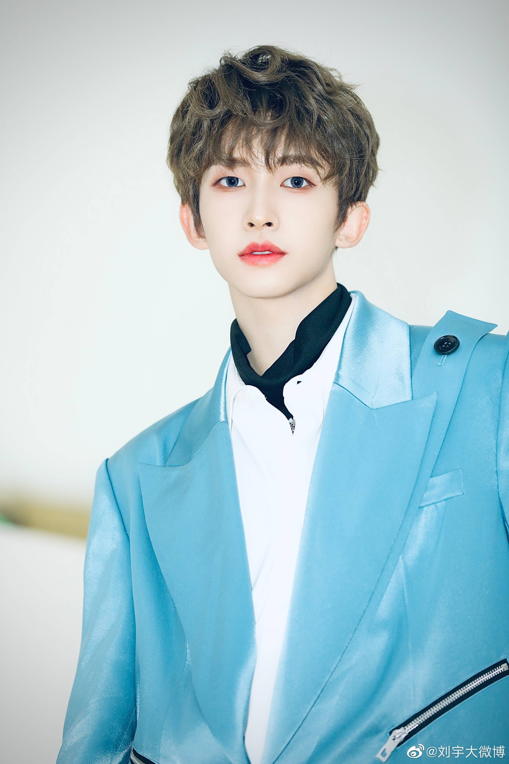 Cuc Tinh Y trang diem dam anh 4