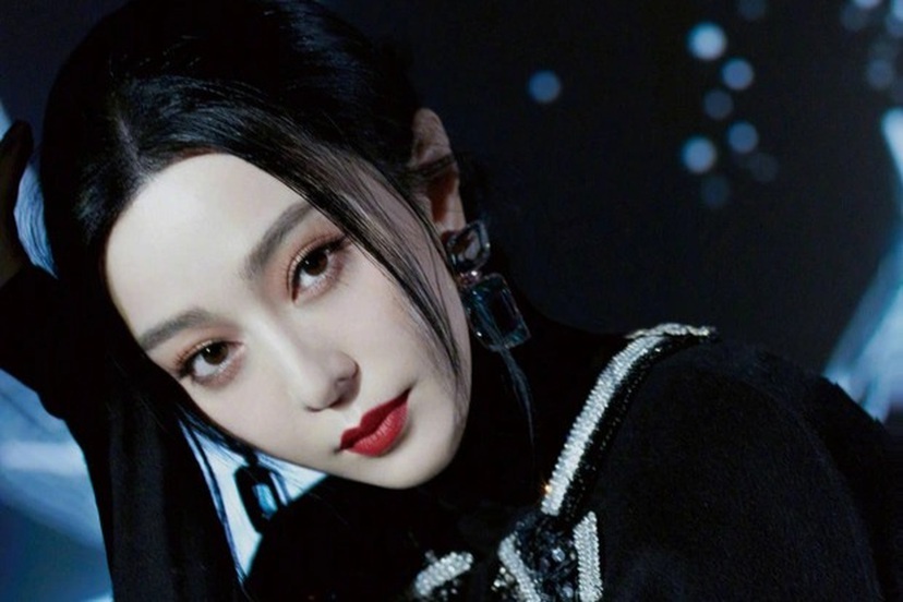 Pham Bang Bang tro lai man anh sau 3 nam lao dao hinh anh