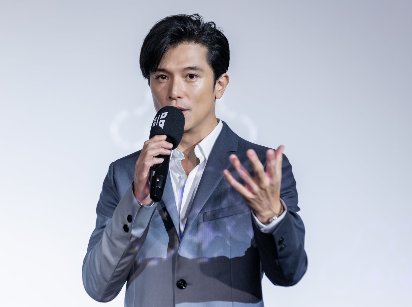 Khuu Trach Man in love anh 14