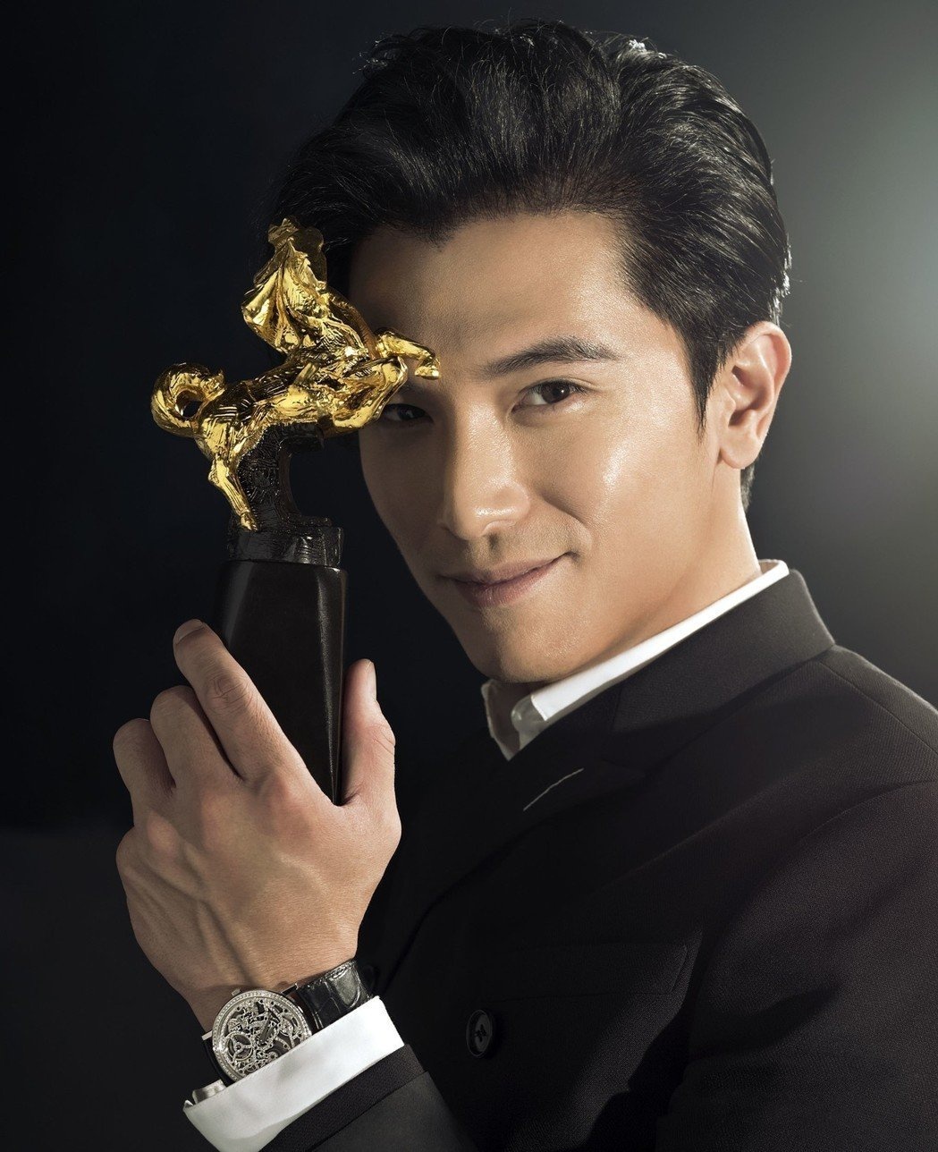 Khuu Trach Man in love anh 17