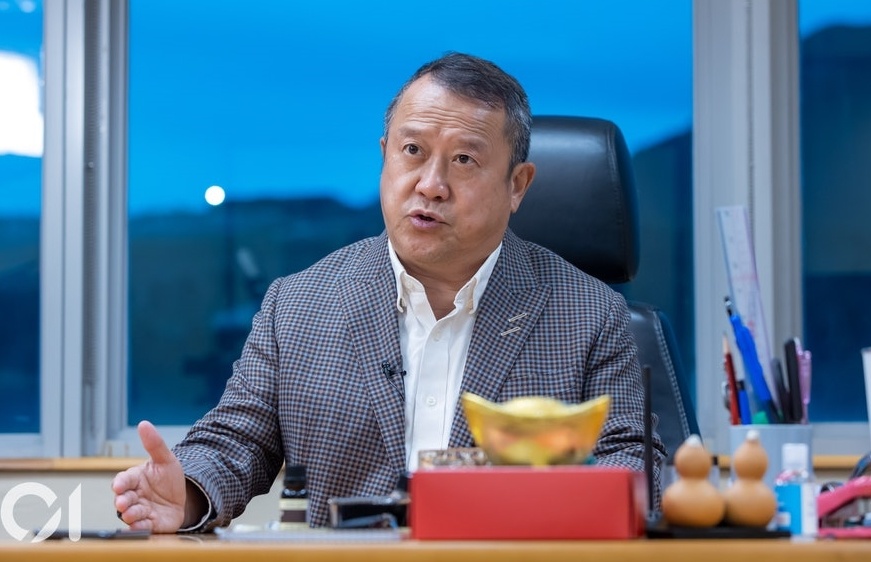 Tang Chi Vy khong de lai tai san cho con anh 1