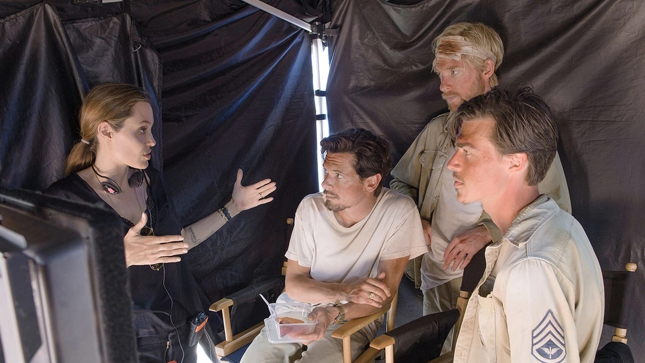 Angelina Jolie dong phim sieu anh hung anh 9