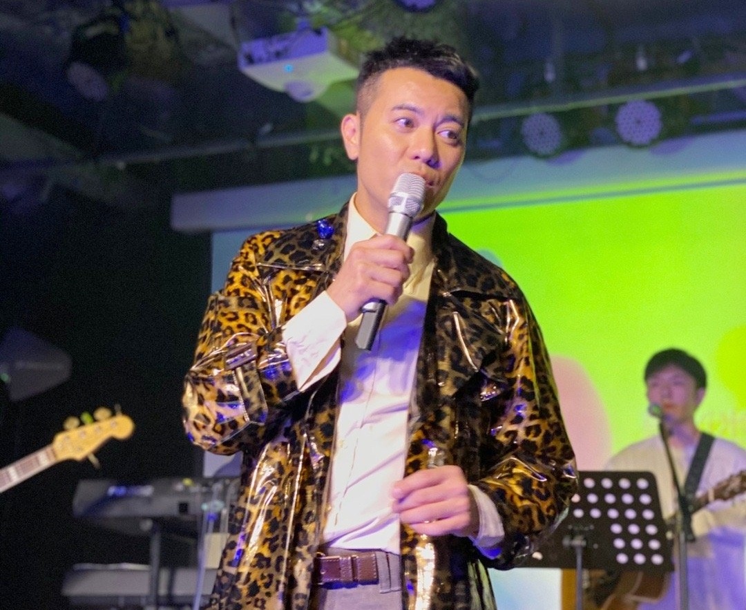 Tran Tieu Xuan thang Anh trai vuot moi chong gai anh 29