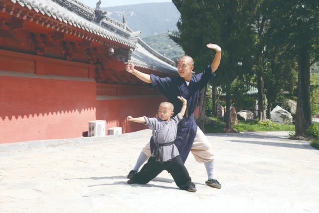 tiểu hòa thượng Tam Bảo ảnh 3 tieu hoa thuong Tam Bao anh 3