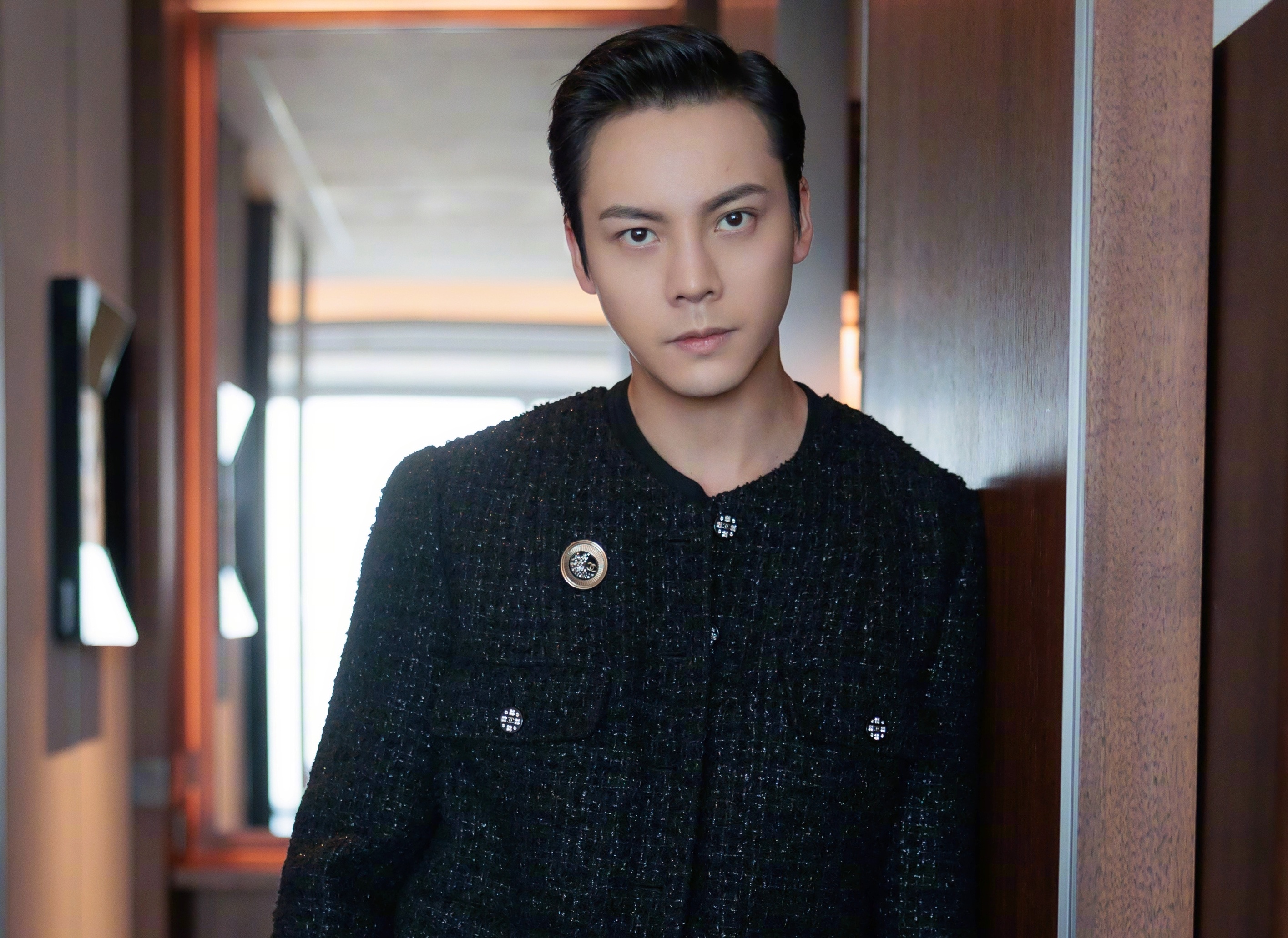 Tran Vy Dinh dien do anh 4