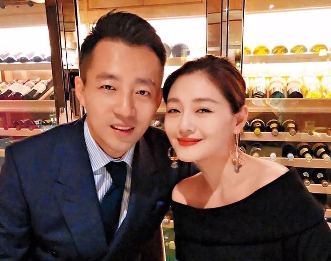 Uong Tieu Phi xoa hinh anh cua Tu Hy Vien hinh anh