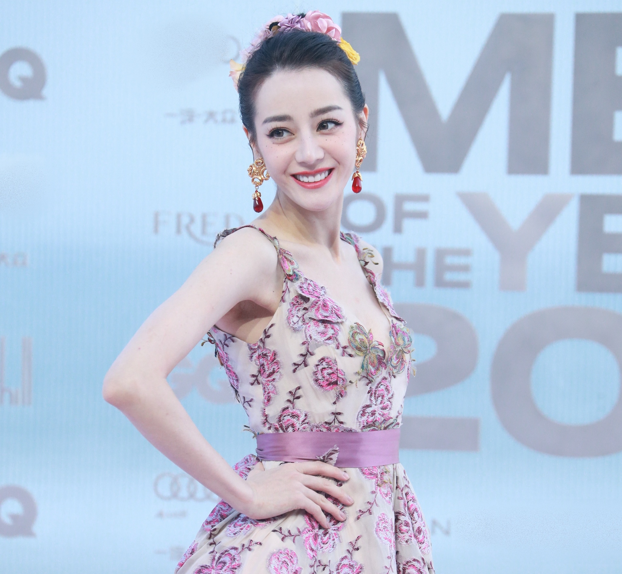 Angelababy cầm đũa phép thuật trong sự kiện GQ ảnh 5 Angelababy cam dua phep thuat trong su kien GQ anh 5