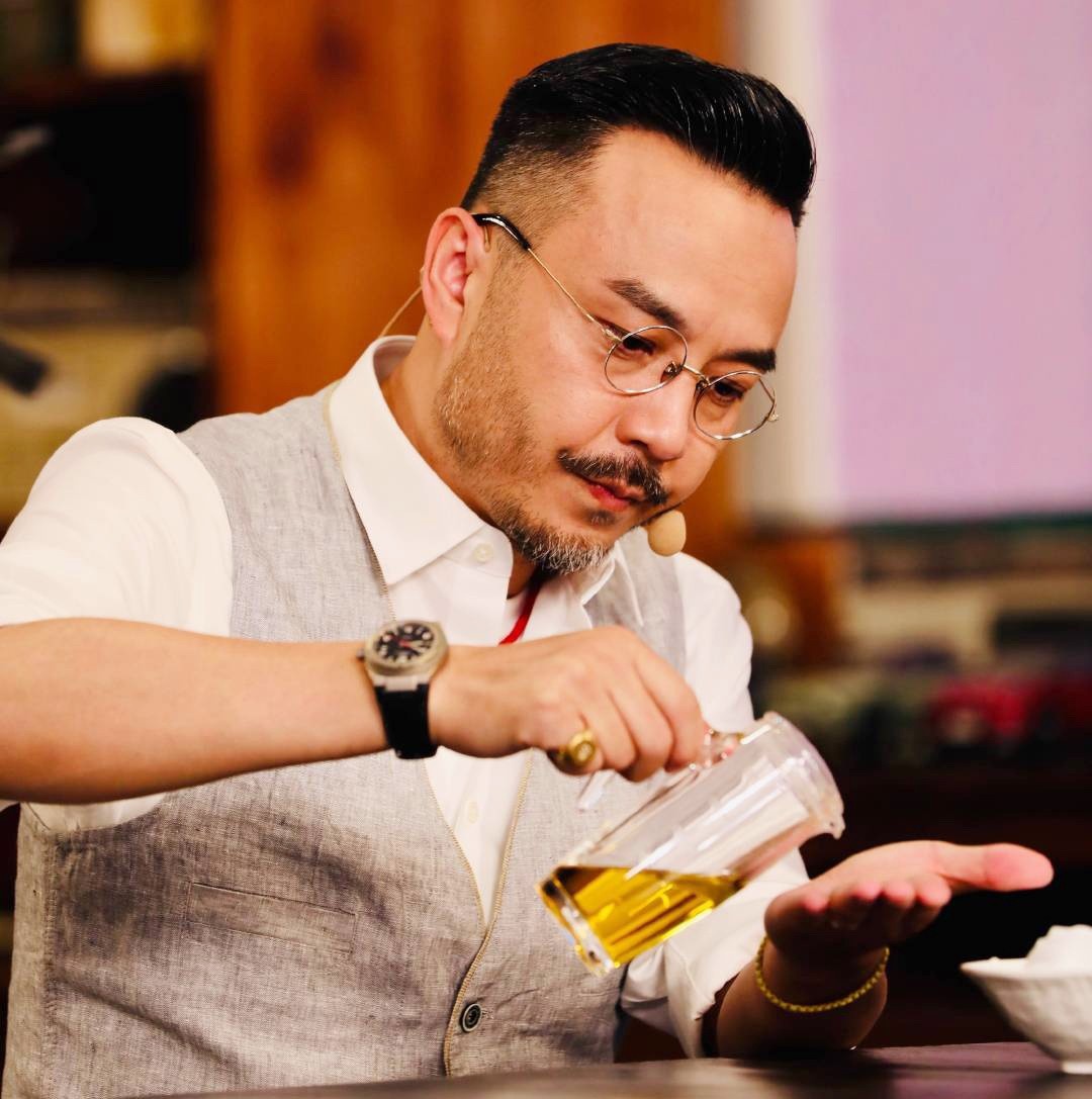 Trinh Khai bi to lua dao anh 5