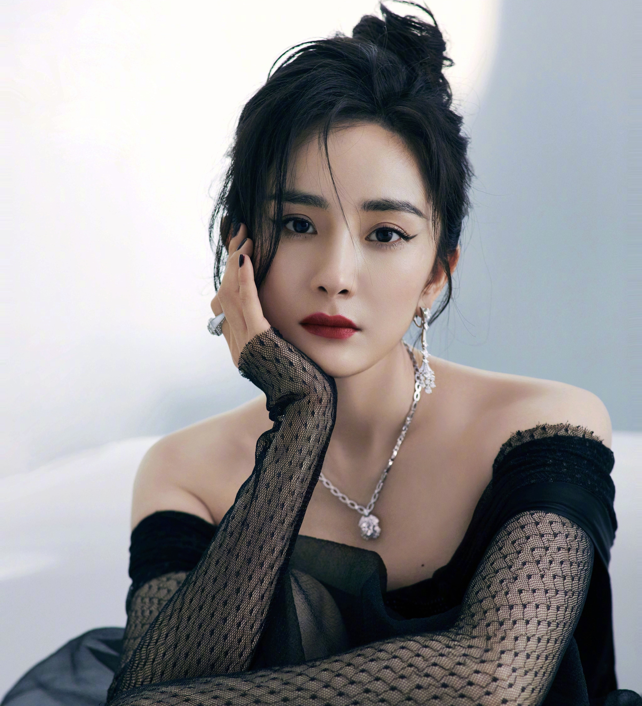 Hoc Chau phu nhan that bai anh 1