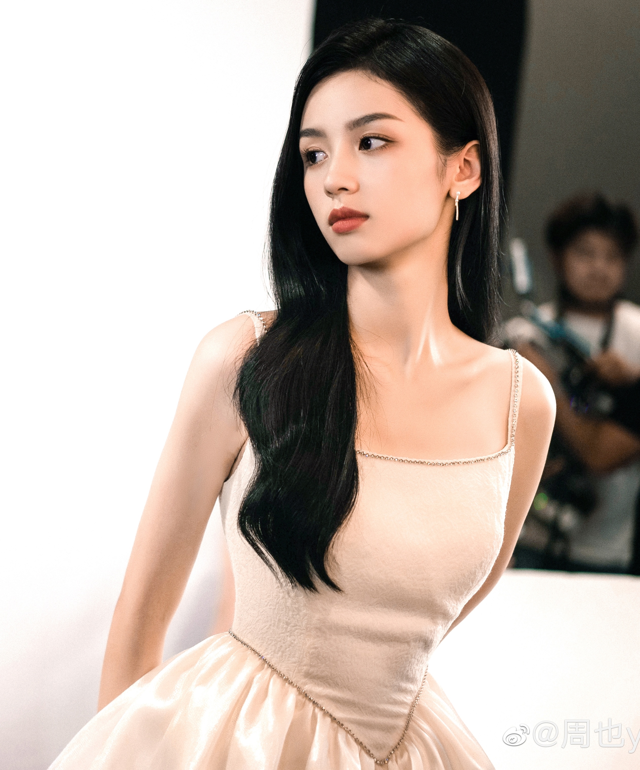 Luu Hao Ton duoc de cu Kim Ke anh 4