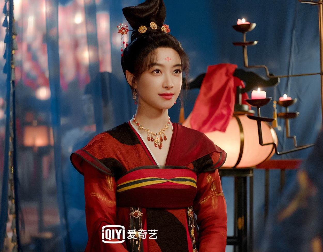 Phong khởi Lạc Dương Vương Nhất Bác ảnh 3 Phong khoi Lac Duong Vuong Nhat Bac anh 3