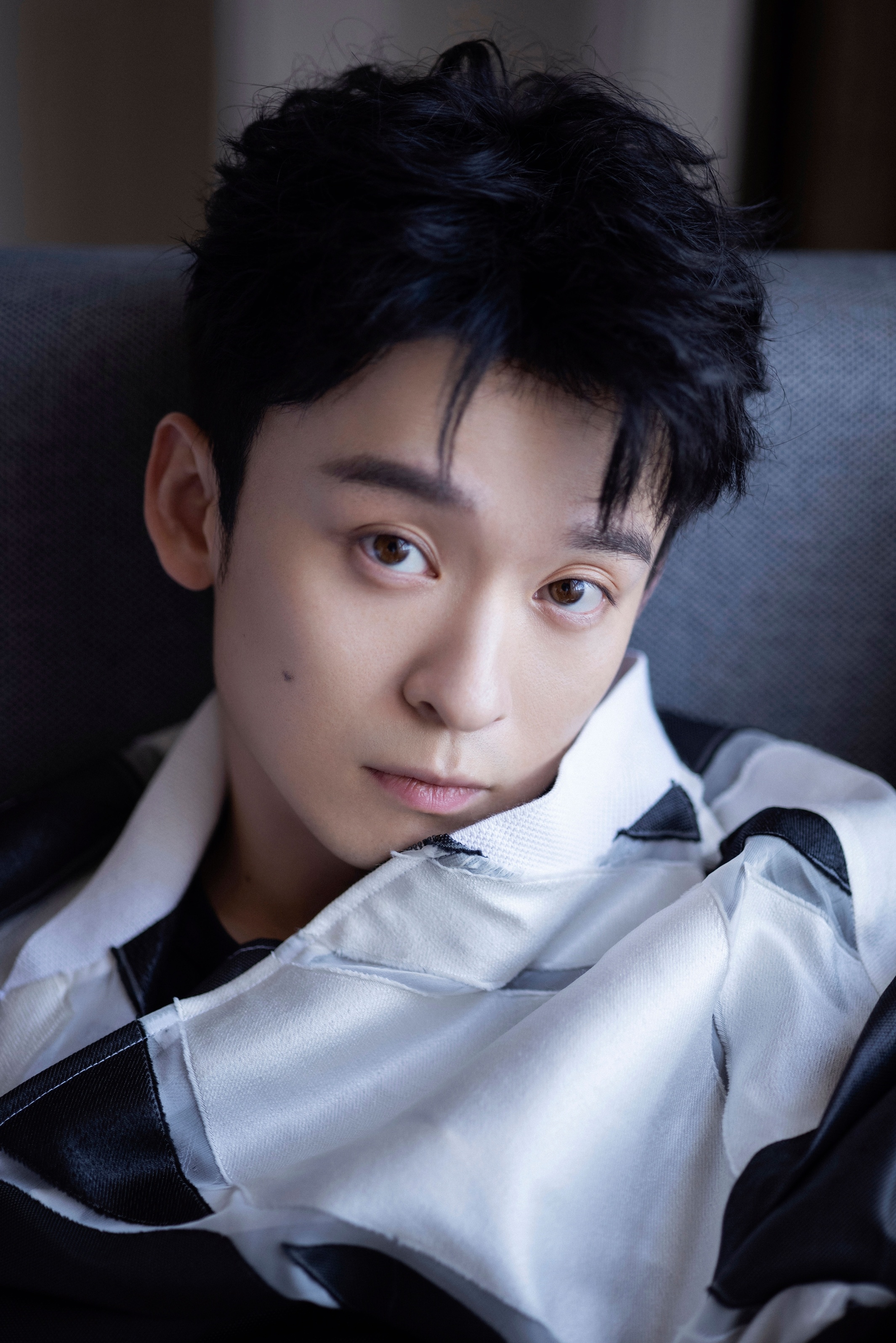 Dong Tu Kien ai la hung thu anh 1