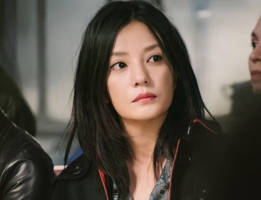 Trieu Vy xuat hien sau 4 thang bi cam song hinh anh