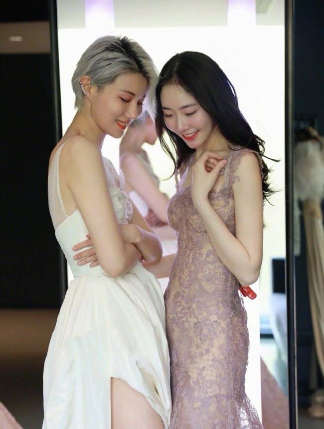 Hoac Ton hoang tu nhac co phong anh 1