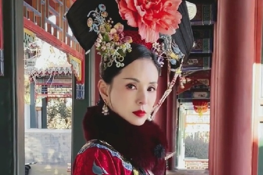 Tao hinh co trang duoc khen cua Ly Nhuoc Dong hinh anh