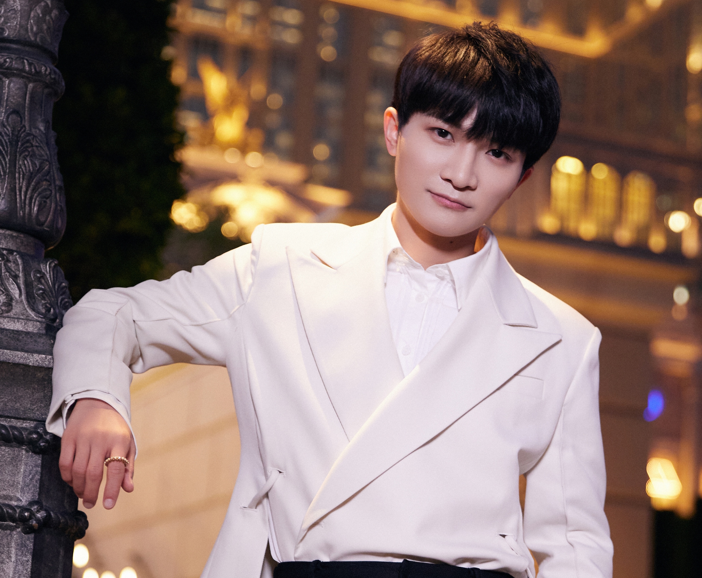 ong hoang nhac phim Chau Tham anh 4