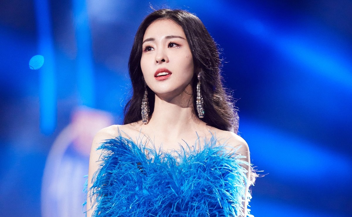 ong hoang nhac phim Chau Tham anh 12