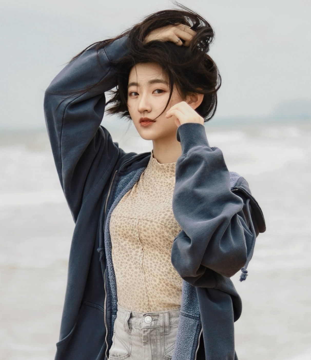 Trieu Linh Nhi thay the Luu Diec Phi anh 18