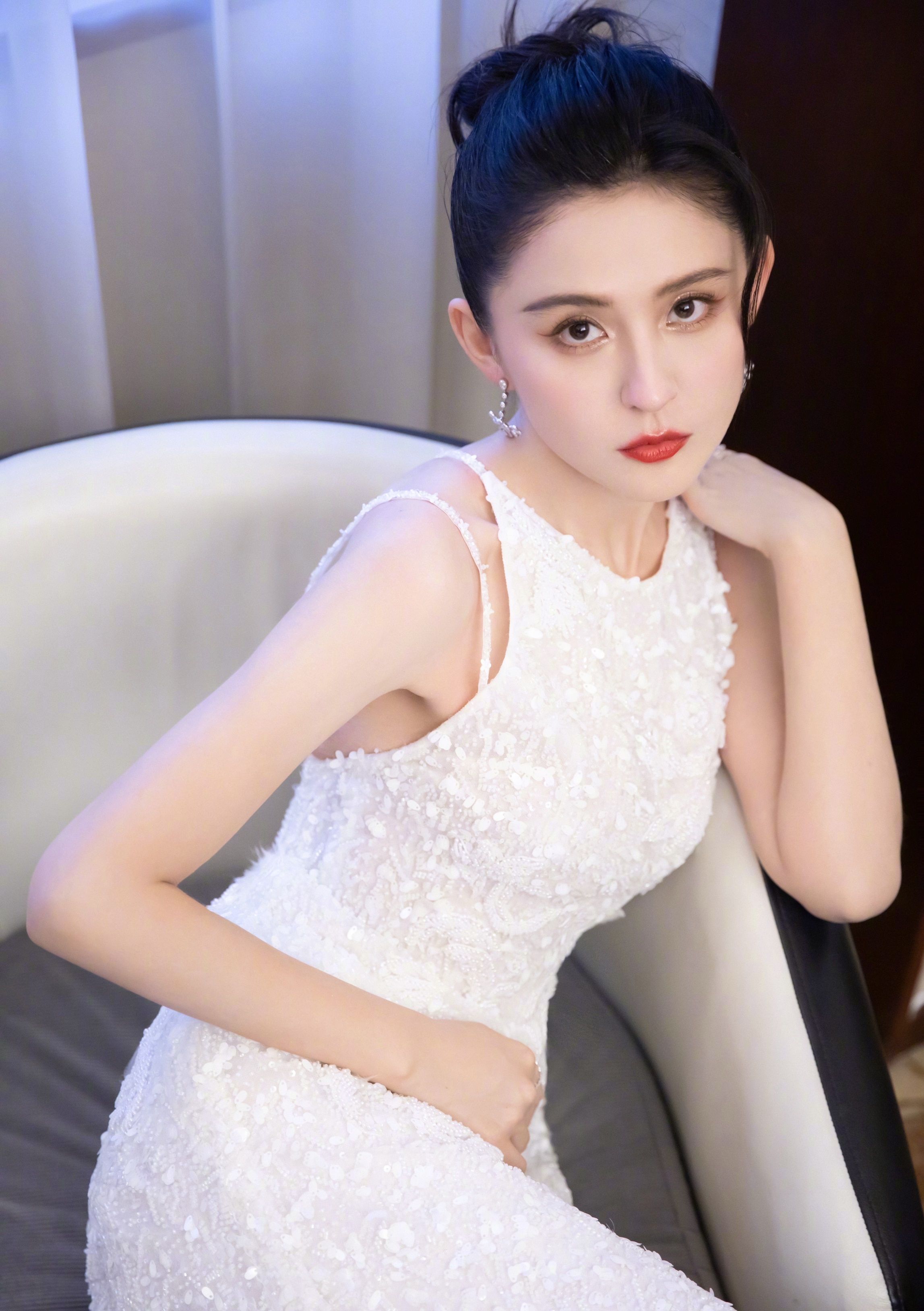 Dich Le Nhiet Ba dien vay cua nha thiet ke Pham Dang Anh Thu anh 10