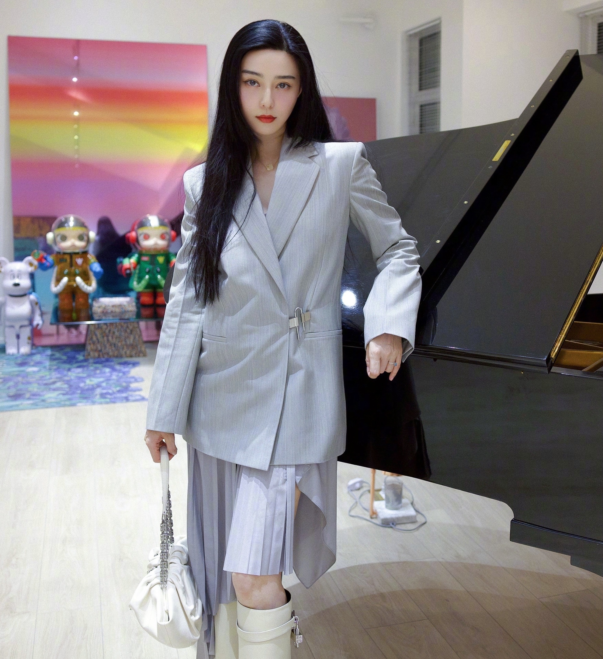 Pham Bang Bang tro lai anh 1