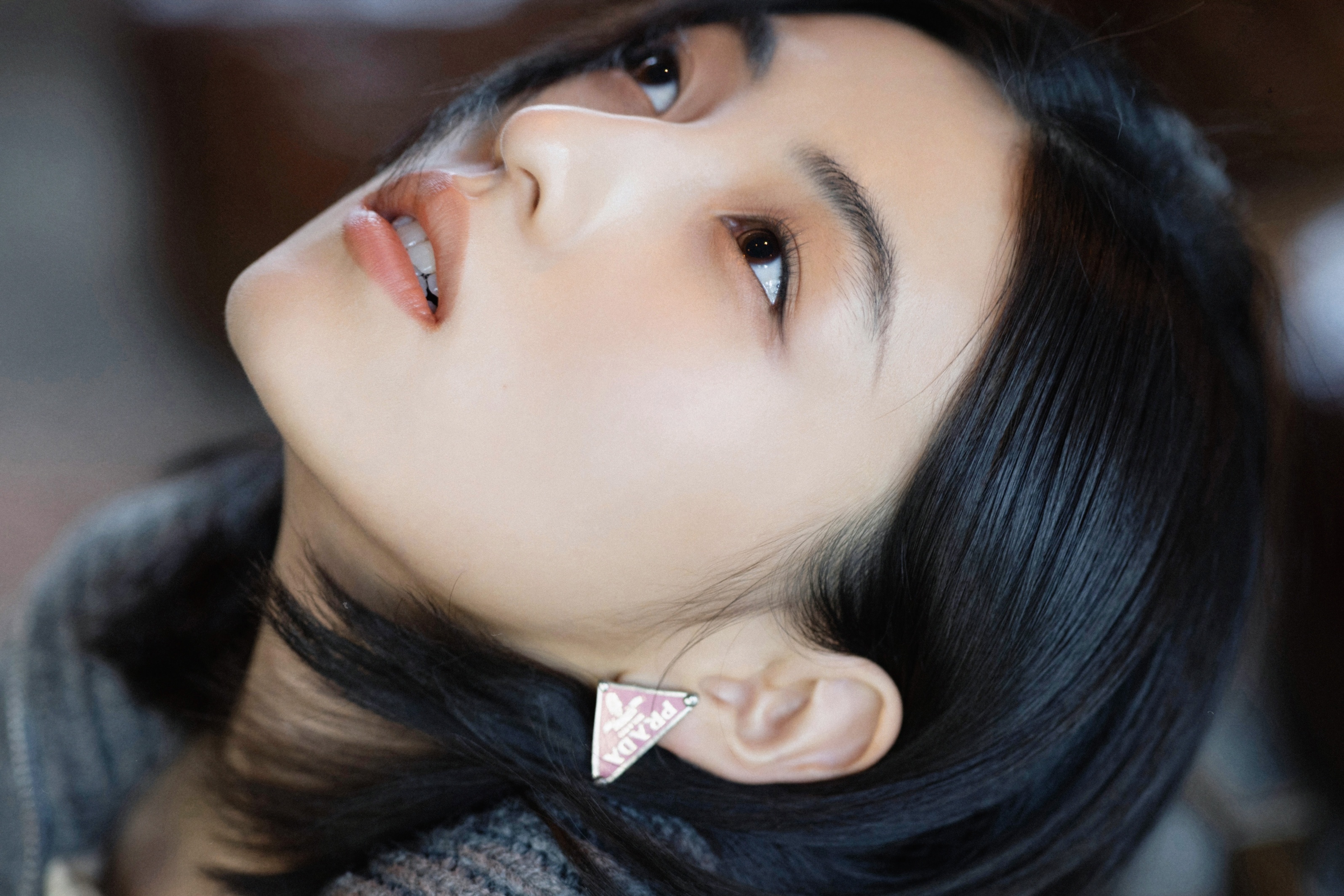 'Em gai quoc dan' Truong Tu Phong xuat hien sau on ao tinh ai hinh anh