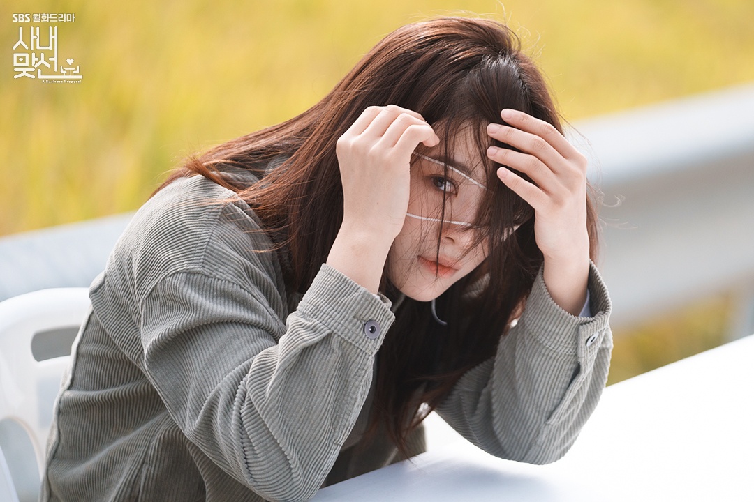 Hẹn hò chốn công sở gây sốt ảnh 3 Hen ho chon cong so gay sot anh 3