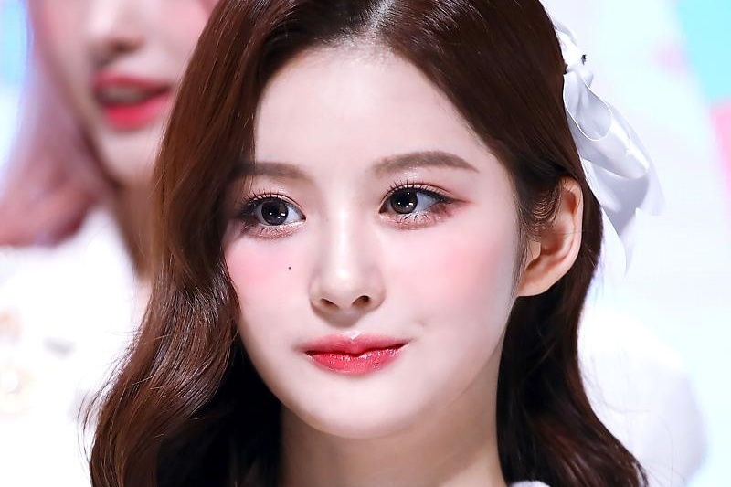 Co gai 10X duoc goi la than tien ty ty the he moi hinh anh