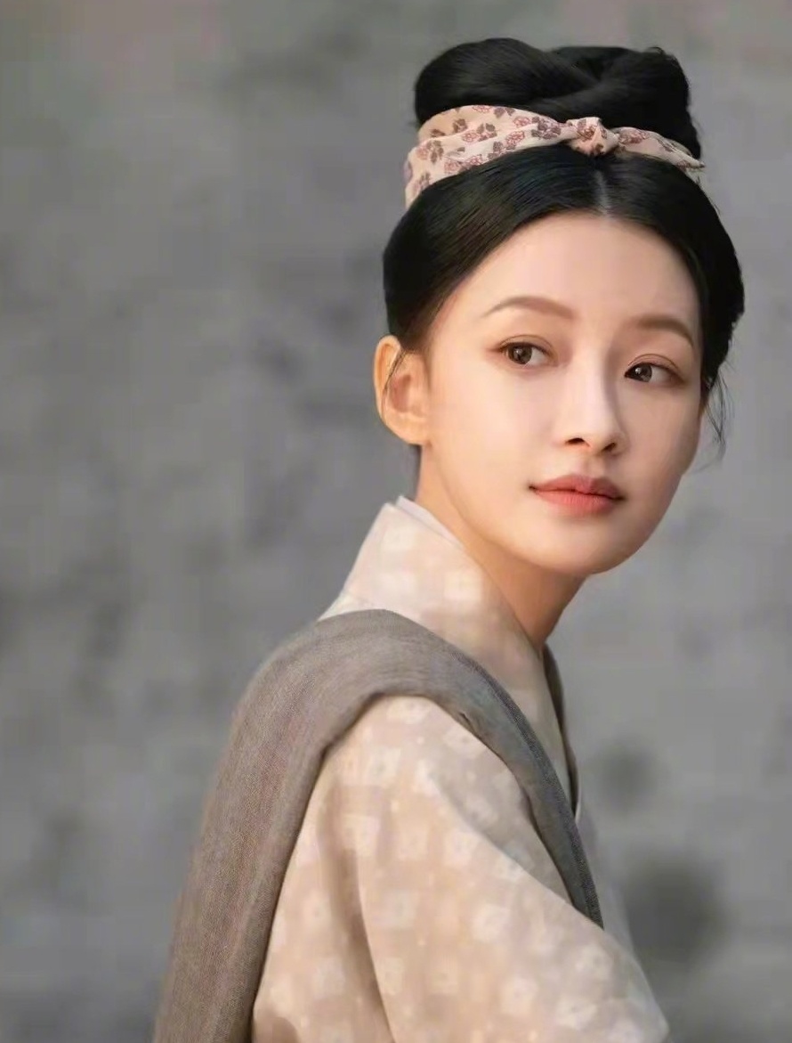 Vu Chinh Dien Hi cong luoc anh 5