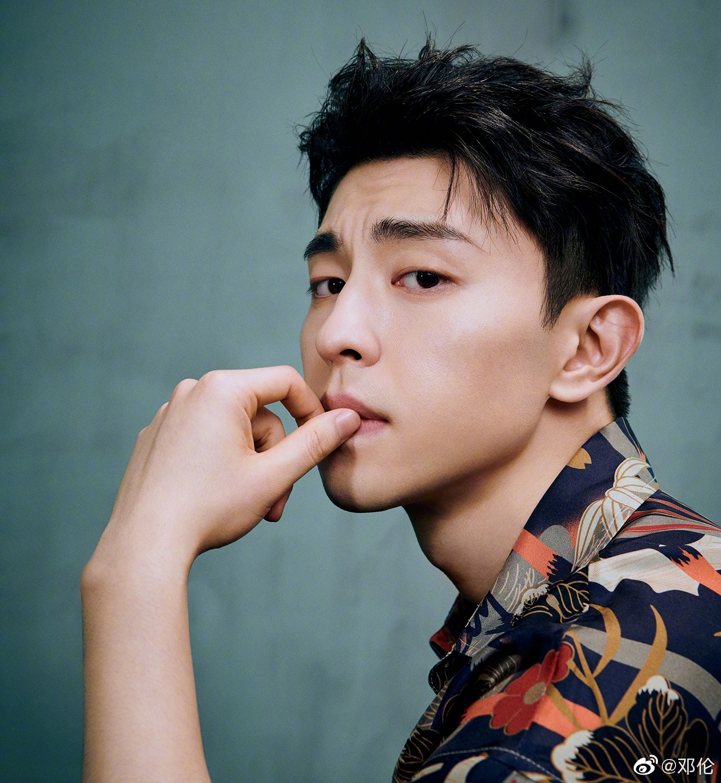 Dang Luan tron thue anh 6