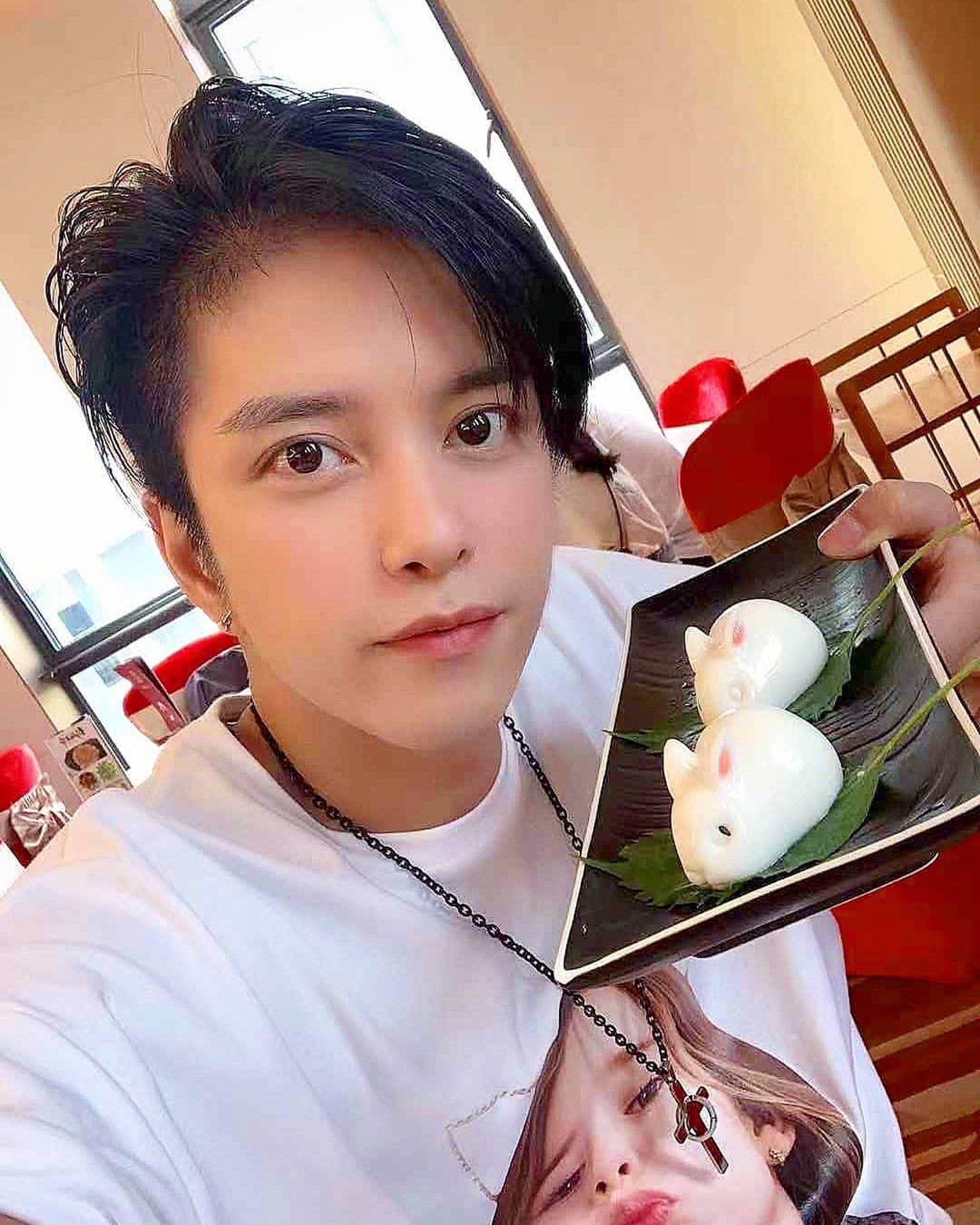 Truong Ngan Bac trong toa nha kim tieu anh 1