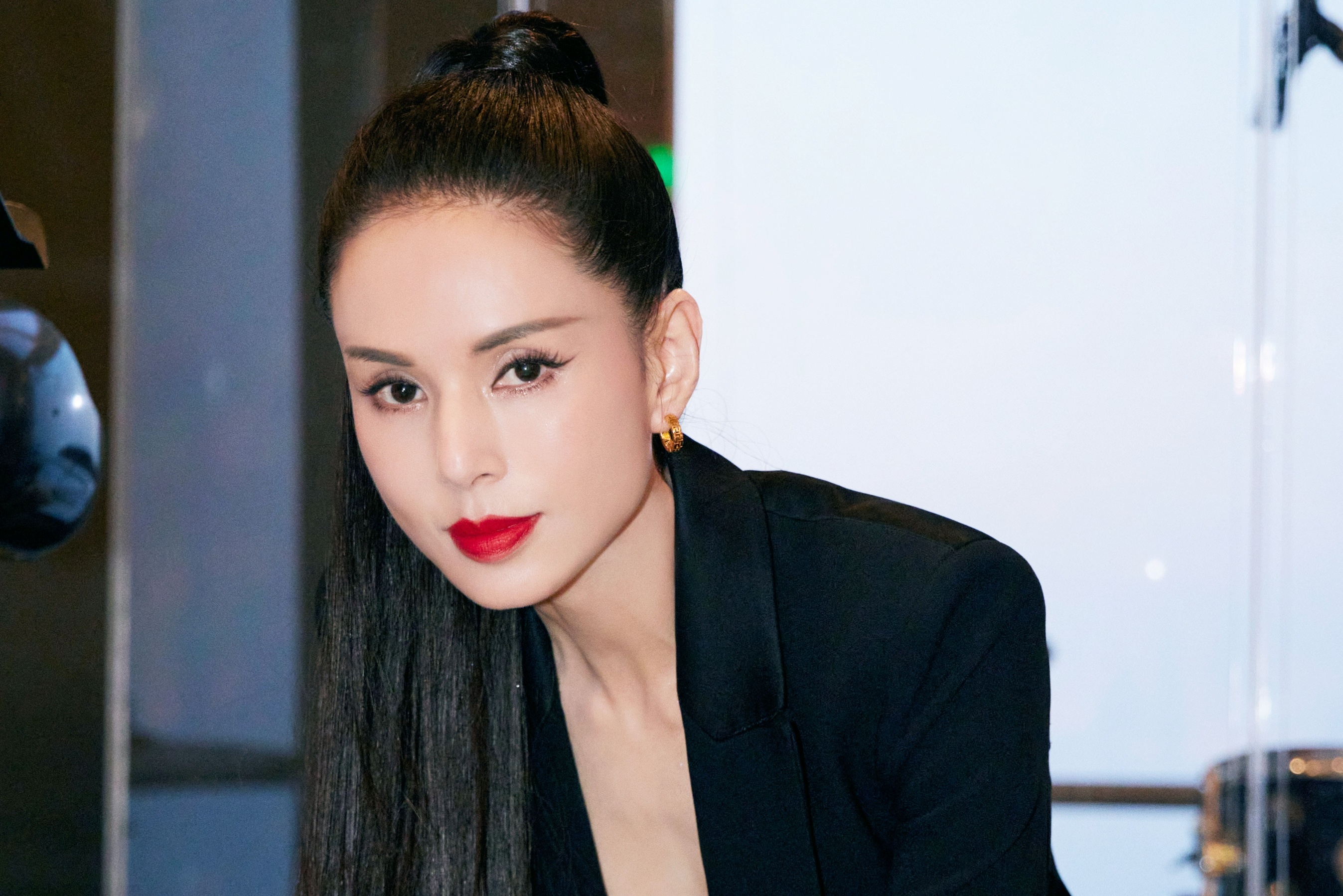 Gioi giai tri Trung Quoc ngung tre hinh anh