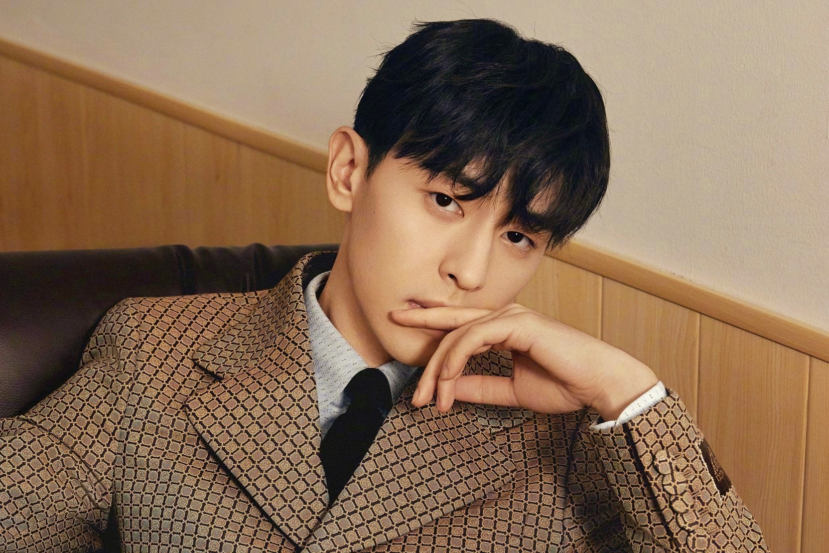 Dang Luan bi kien hinh anh