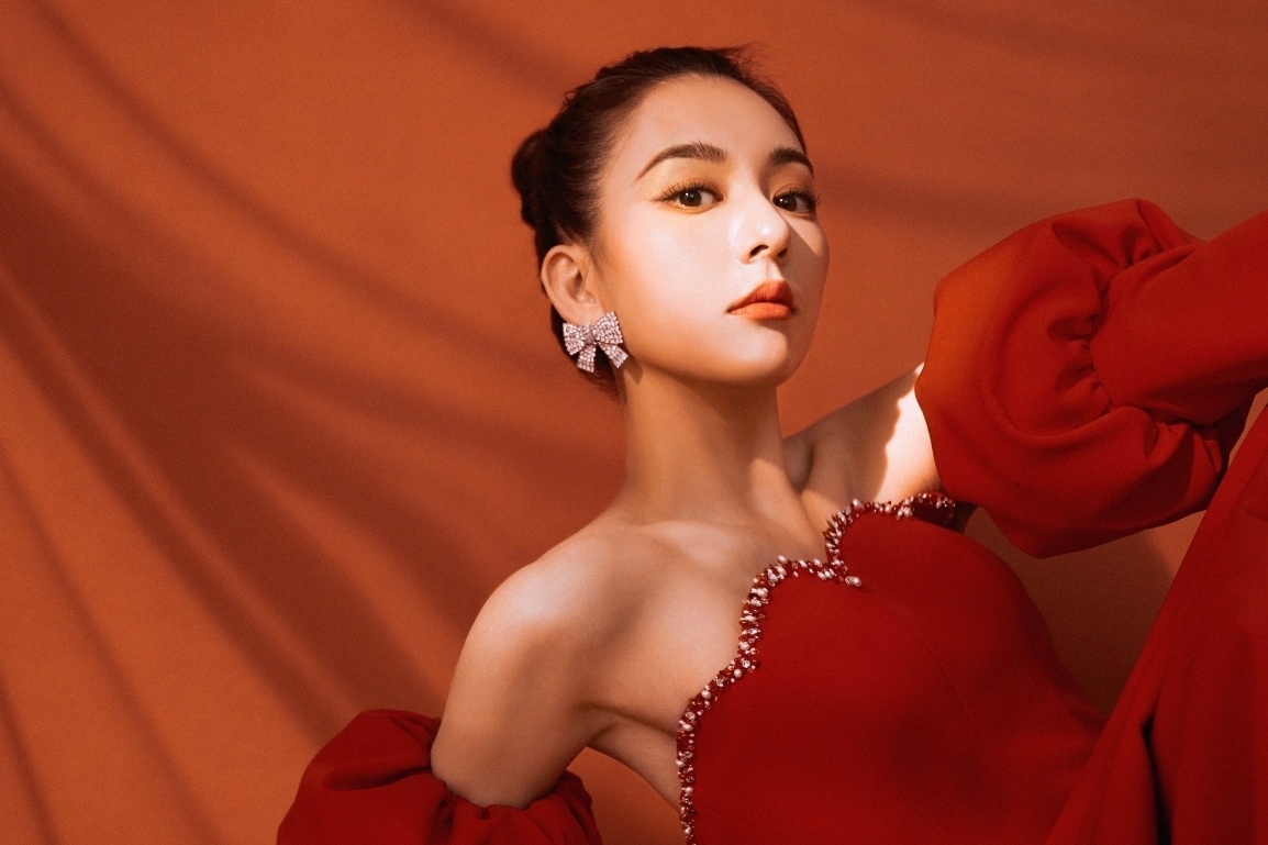 Cuoc song giau sang cua vo Quach Phu Thanh hinh anh