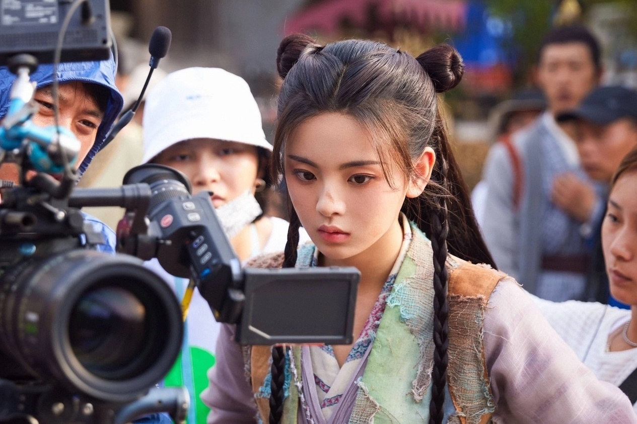 Dien vien phu Trung Quoc dieu dung hinh anh