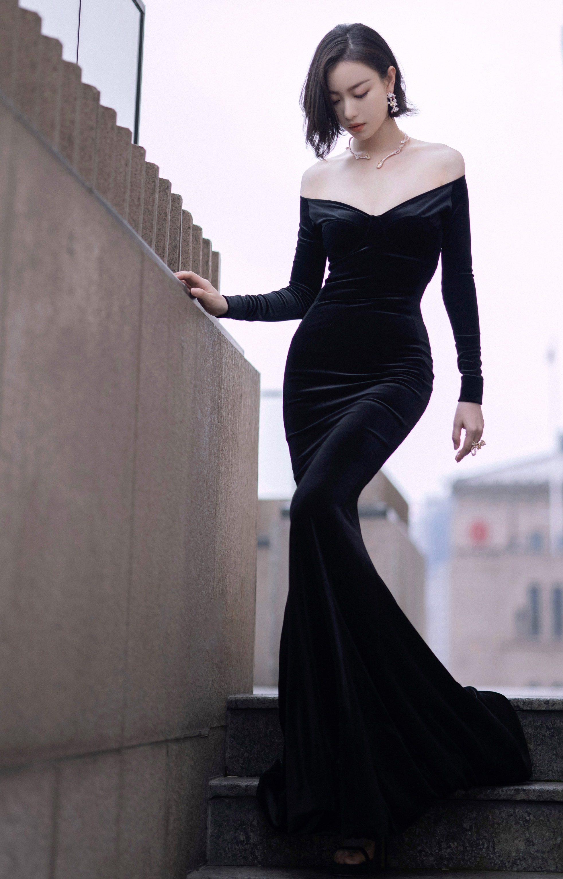 Dang Luan tron thue anh 11