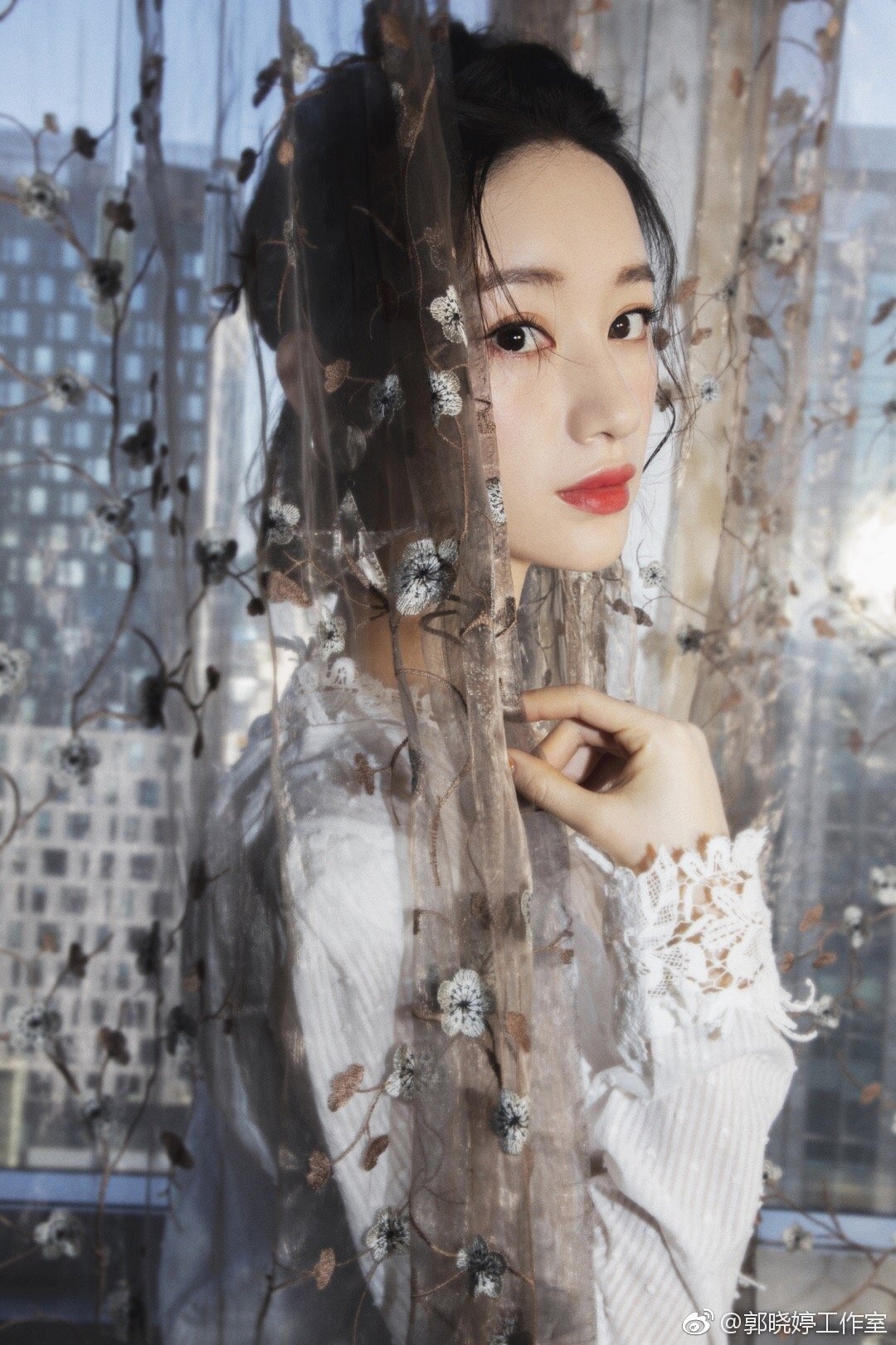 Ngu giao ky dich le nhiet ba anh 9