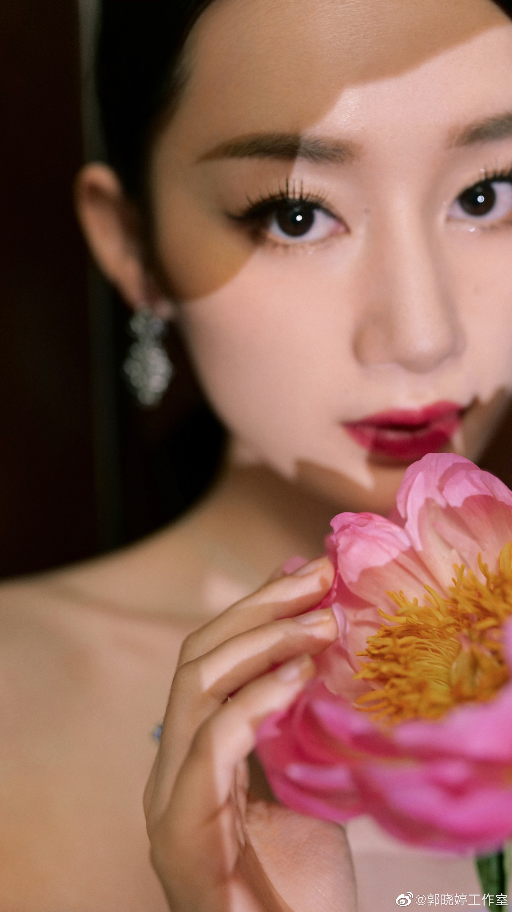 Ngu giao ky dich le nhiet ba anh 10