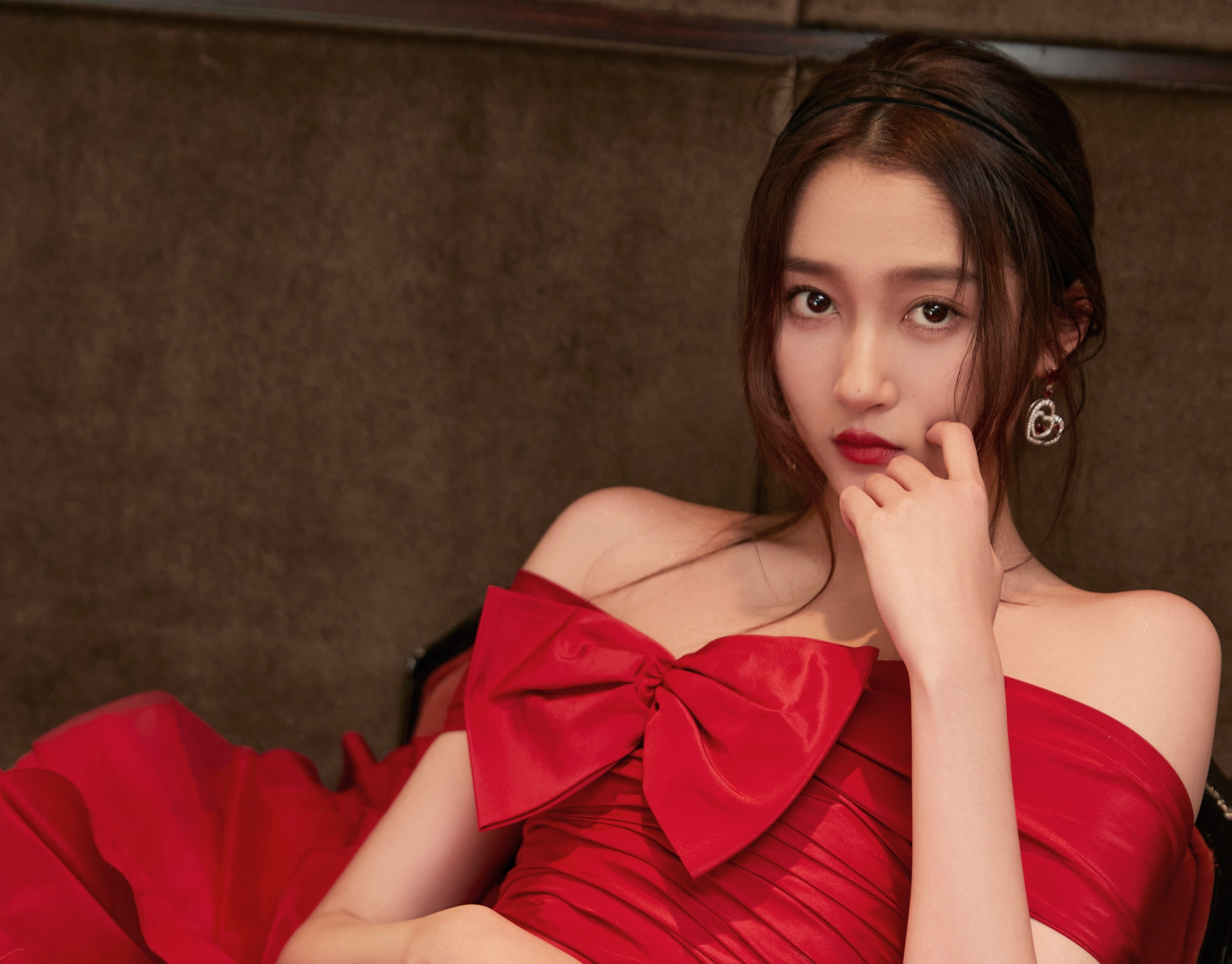 Quan Hiểu Đồng bị kiện ảnh 6 Quan Hieu Dong bi kien anh 6