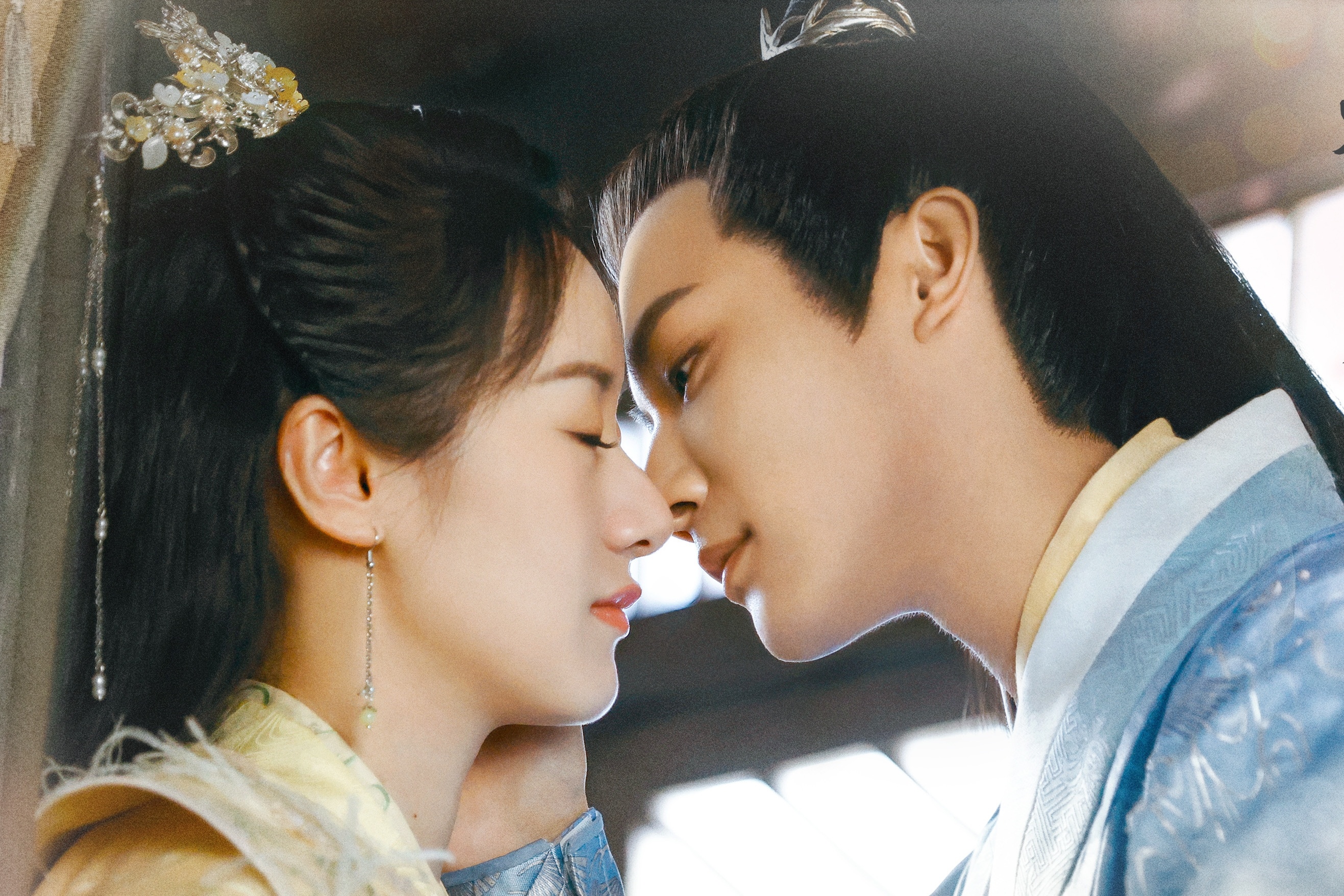 Su co khi dong canh hon cua dien vien 'Chuc khanh hao' hinh anh