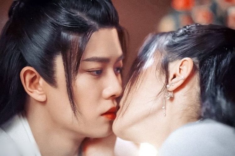 Canh quay lua khan gia tren man anh Trung Quoc hinh anh