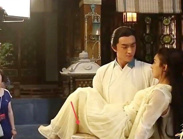 canh diem hua nguy chau anh 11