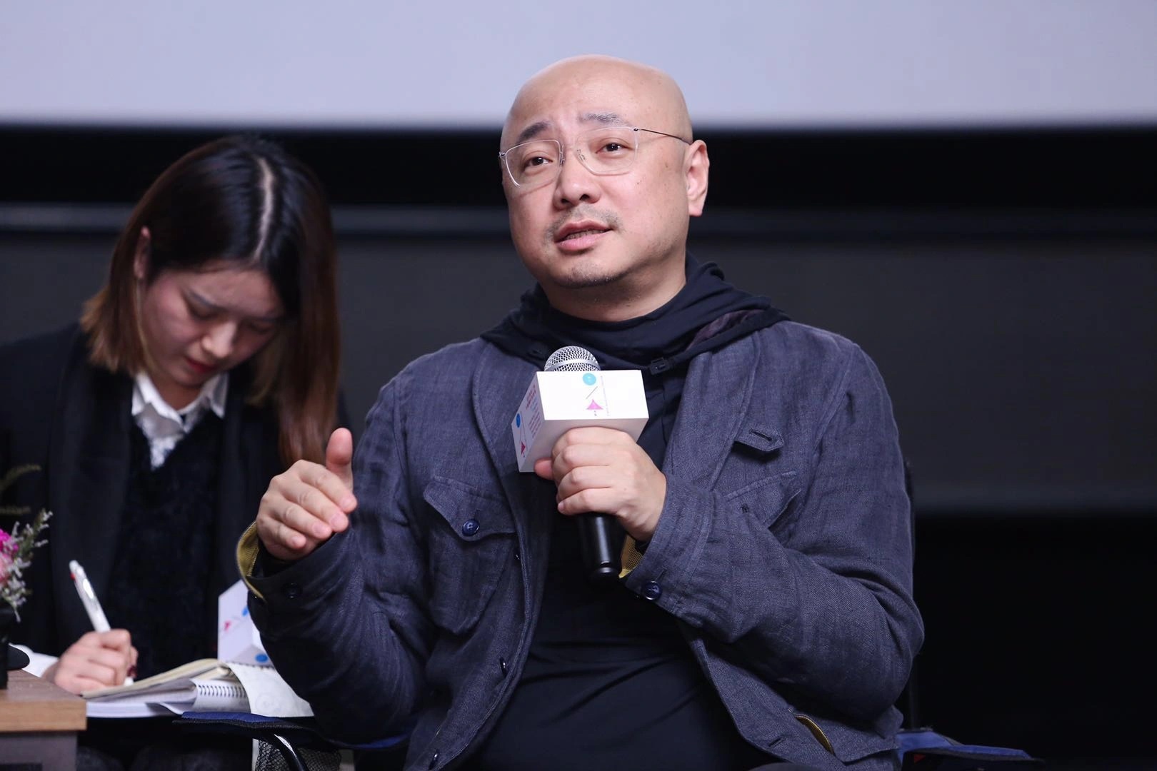 Dao Hong bi dieu tra anh 2