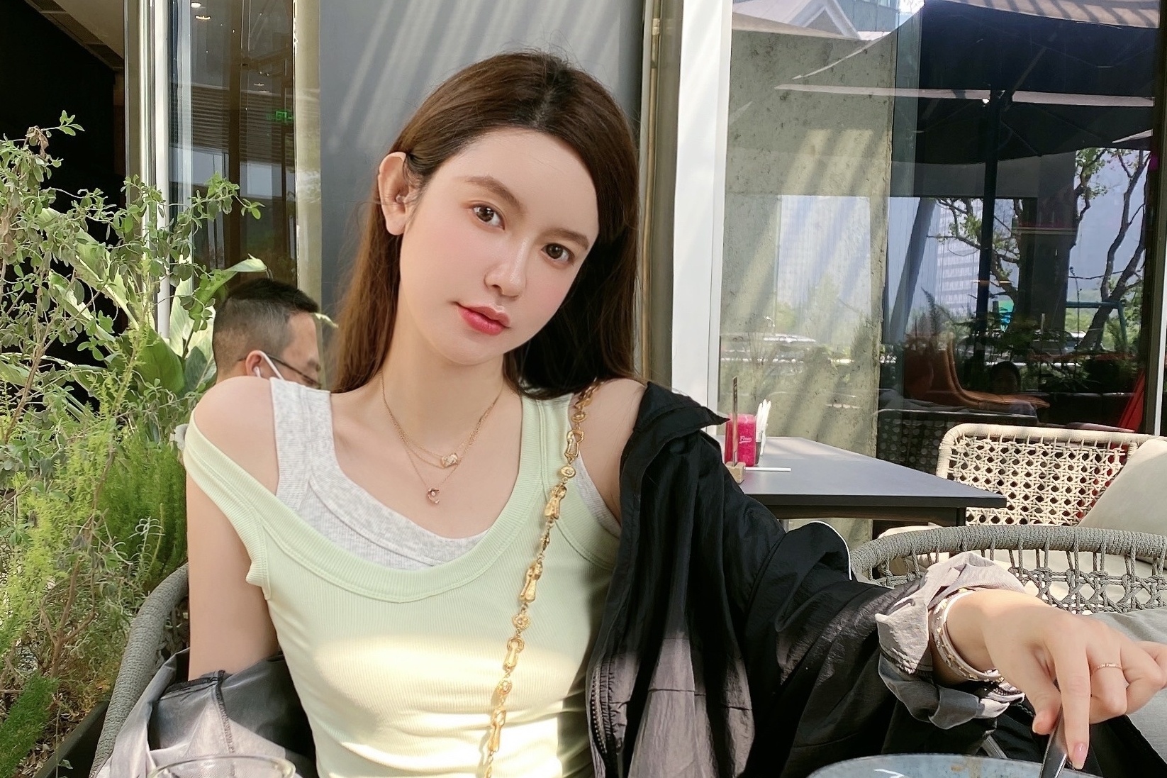 Truong Dai Dich tra gia dat vi yeu cuu chu tich Taobao hinh anh