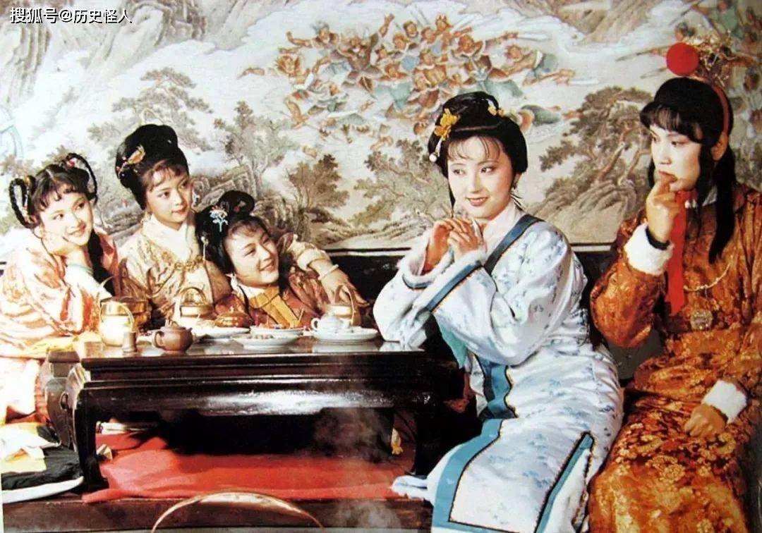 Hong lau mong 1987 anh 25