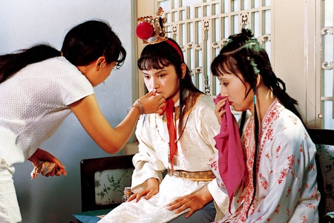 Hau truong bi mat cua 'Hong lau mong 1987' hinh anh