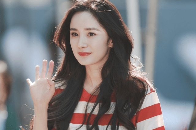 Nghe si Trung Quoc coi nguoi ham mo la ‘com cha ao me’ hinh anh