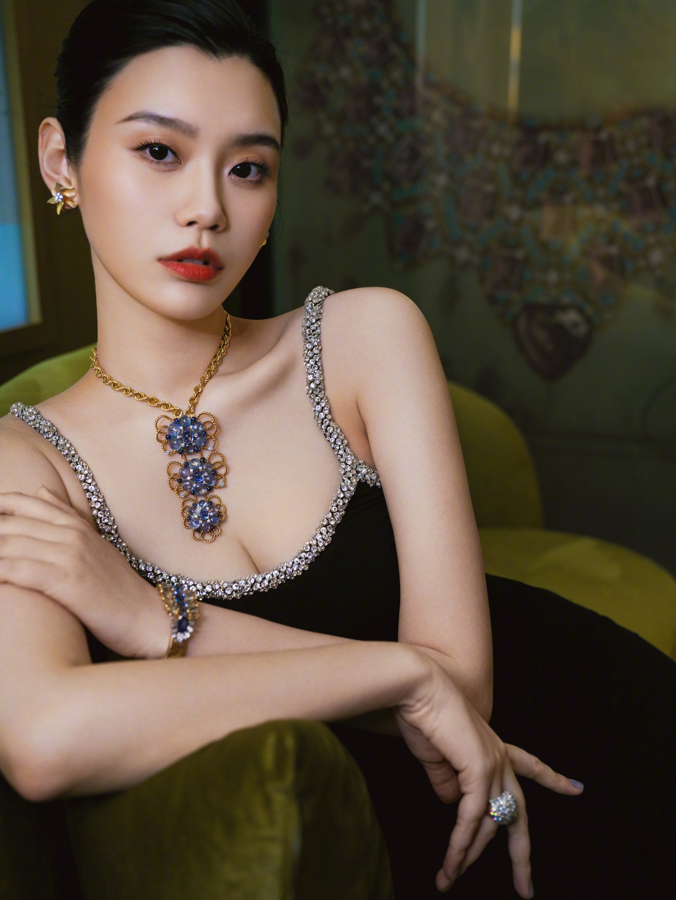 Quach Bich Dinh duoc thuong khi sinh con anh 2