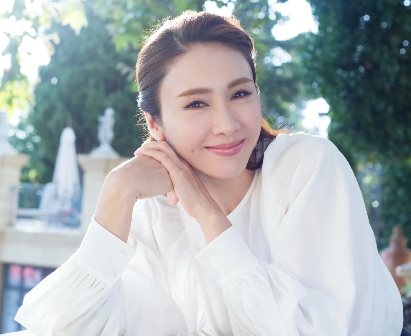 Quach Bich Dinh duoc thuong khi sinh con anh 9